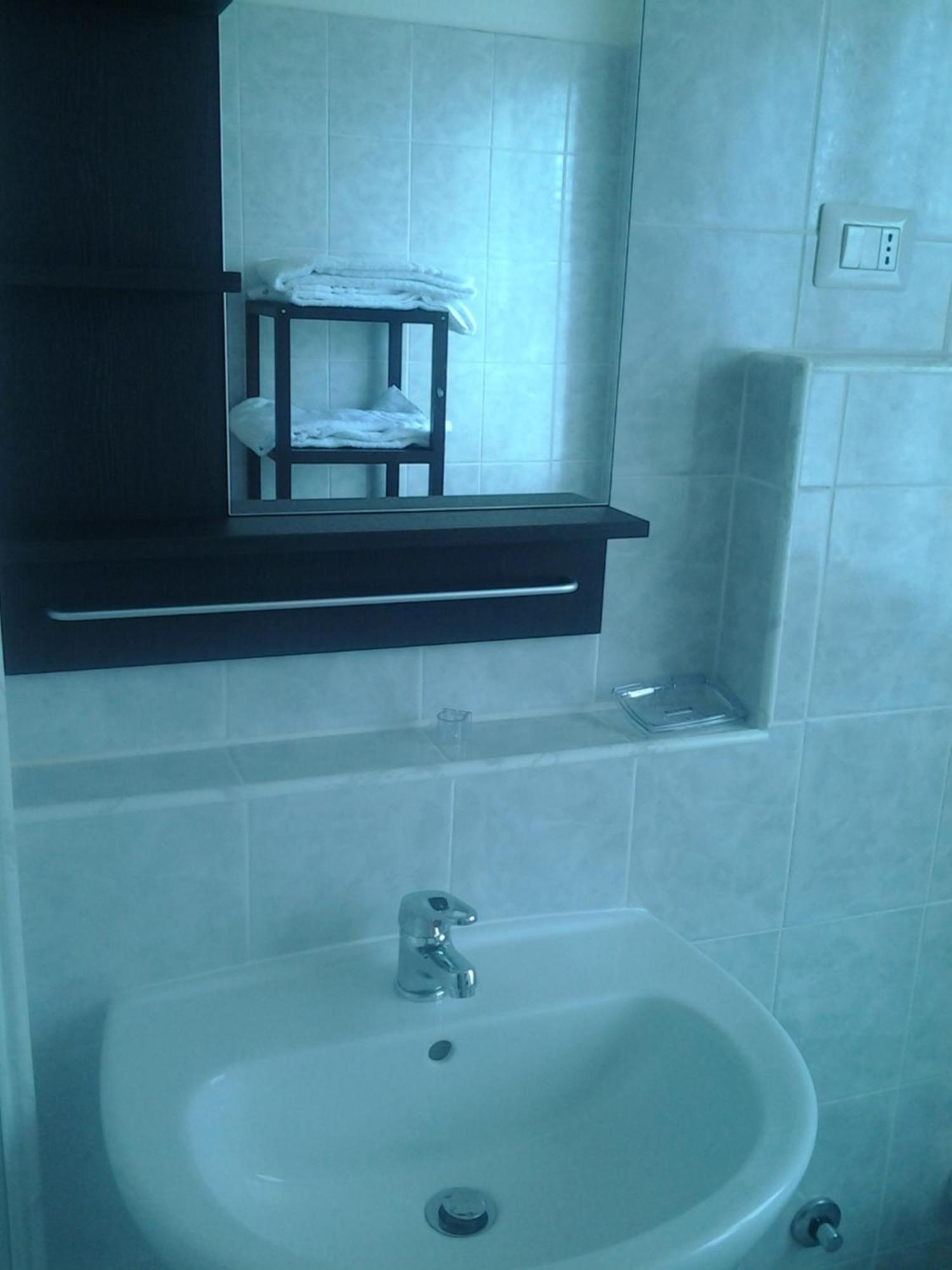 Locanda La Cascina San Giuliano Milanese Δωμάτιο φωτογραφία